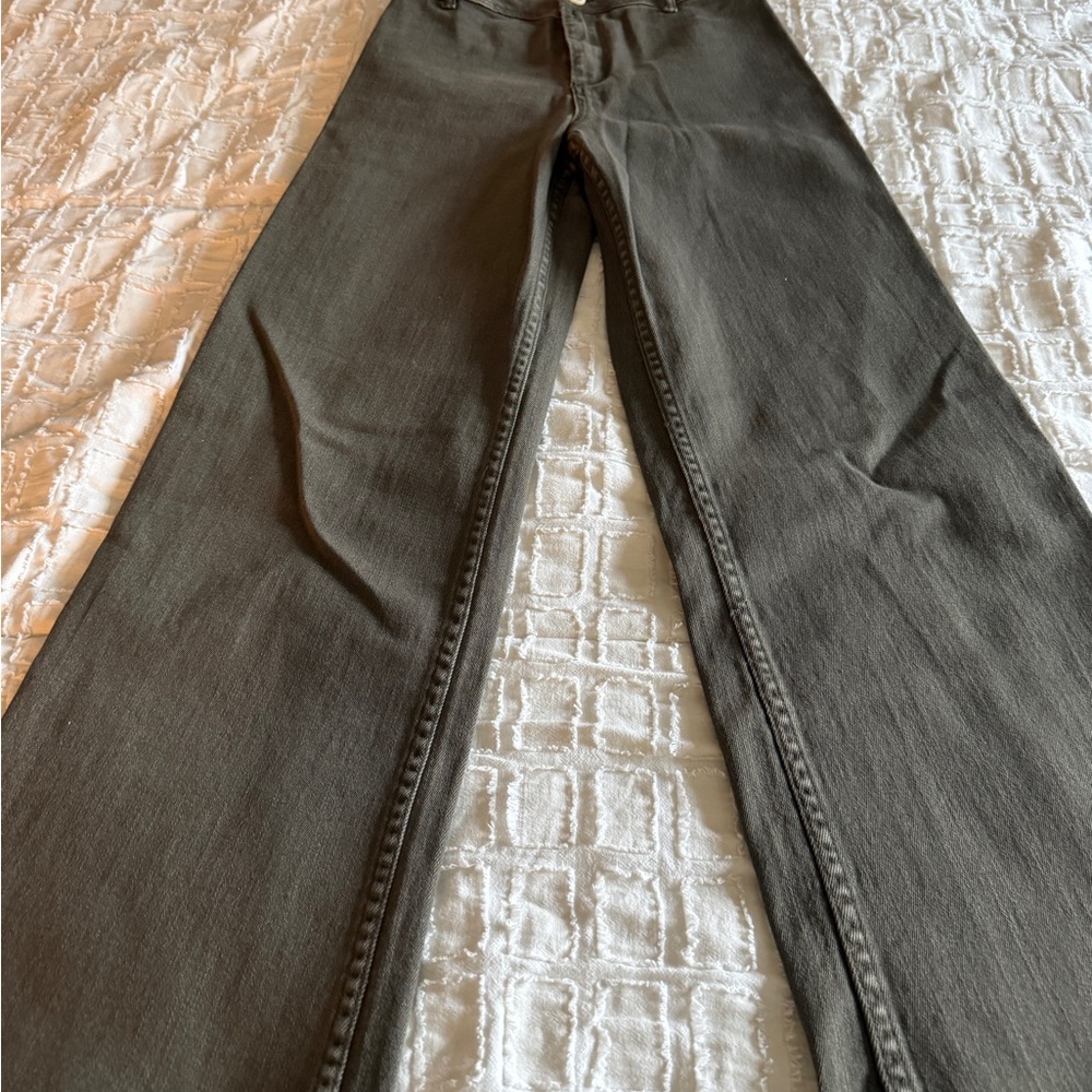 Miou Muse Women's Olive Cropped Jeans - Picture 3 of 4